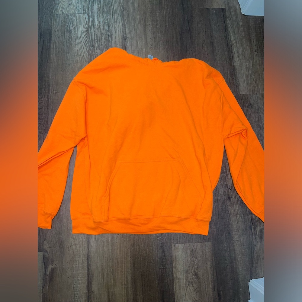 NWOT Gildan Men’s/Unisex Bright Orange Hoodie Sweatshirt